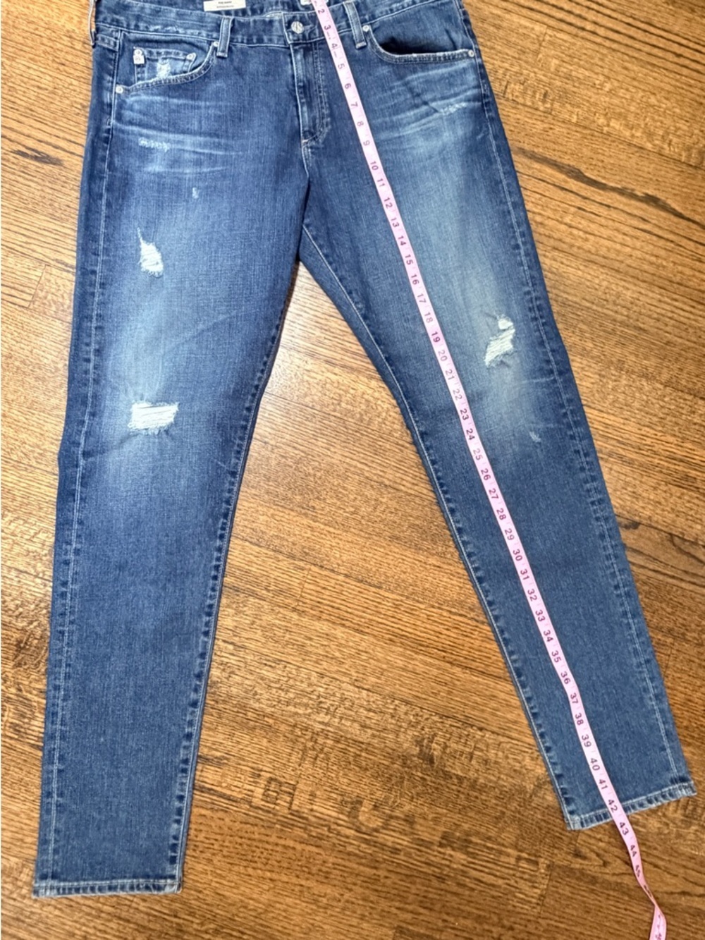 AG Adriano Goldschmied The Nikki Relaxed Skinny Jeans Size 32R Distressed - Picture 5 of 5
